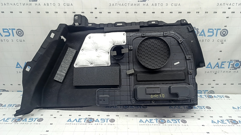 Ornament arc stânga Hyundai Ioniq 17-19 HEV negru pentru subwoofer, zgârieturi