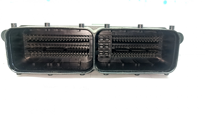 Unitate computerizată ECU motor Audi A4 B9 17-25 2.0T