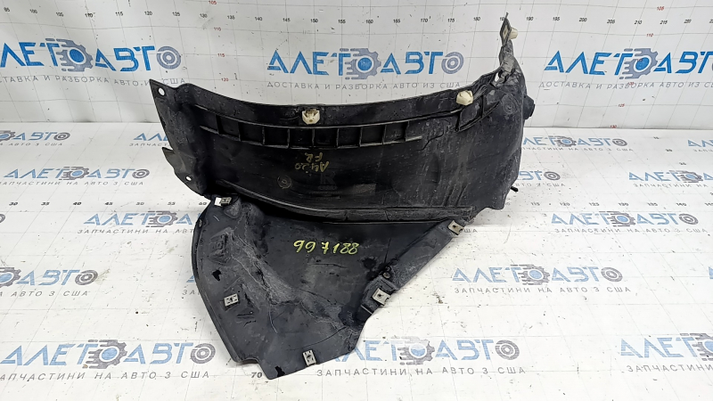 Căptușeală aripă față dreapta, parte față, Audi A4 B9 17-25, spartă