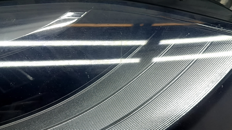 Фара передняя правая Tesla Model Y 20-25 LED без крепления, царапины, сломана напрявляющая