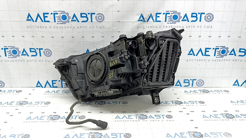 Ansamblu far față dreapta Audi Q3 83A 19-25 LED cu lumini de zi speciale, nisip