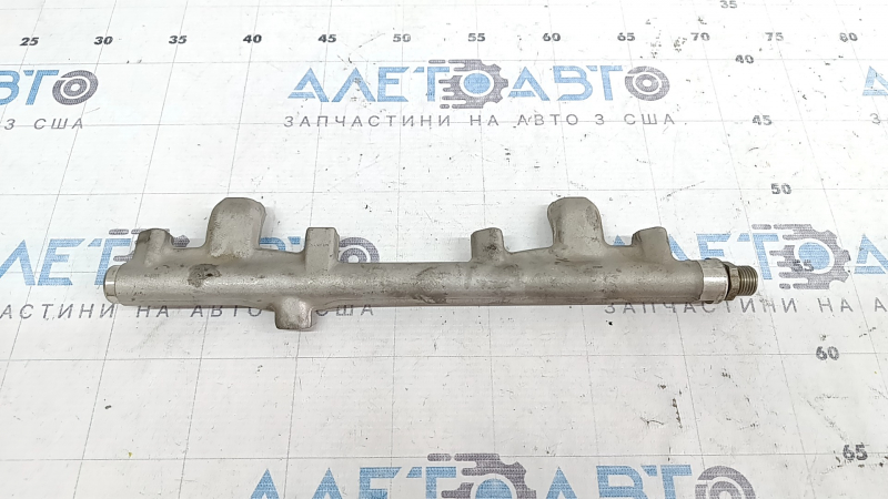 Rampa de combustibil Audi A4 B9 21-25 2.0T fără senzor