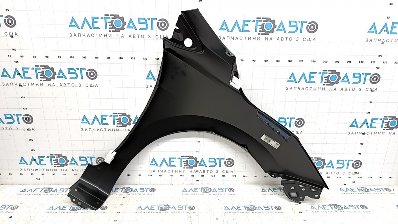 Aripă stângă față Nissan Versa 20-23
