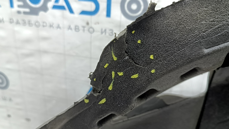 Izolare fonică a arcului aripii inferioare stânga spate Tesla Model Y 20-25 tip 2, rupte