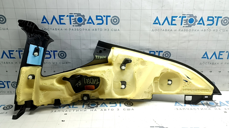 Ornament stâlp spate stânga sus Tesla Model Y 20-25 negru, zgârieturi