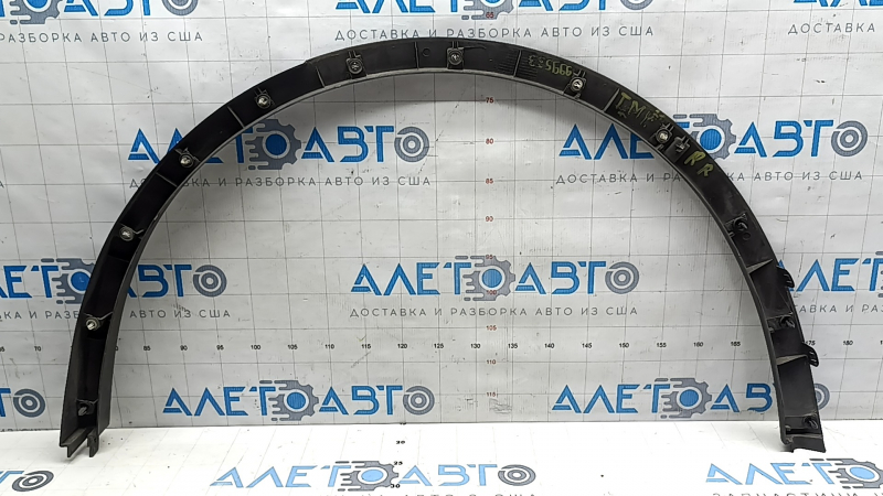 Ornamente, structură, zgârieturi pe arcul aripii spate dreapta Tesla Model Y 20-25