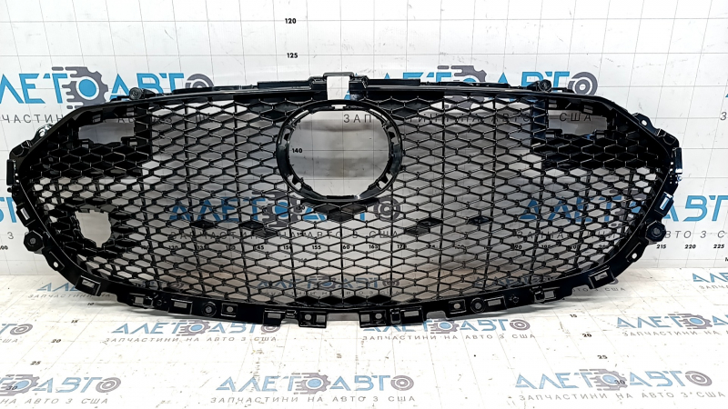 Решетка радиатора grill Mazda 3 19-26 5d