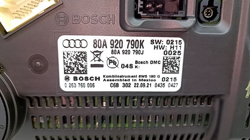Щиток приборов Audi Q5 80A 23-23 большой дисплей, 115к, сломаны крепления