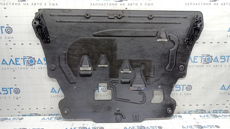 Protecție motor pentru Volvo XC90 16-20, fragment lipsă, îndoită, în ulei