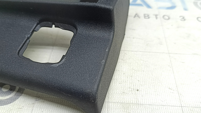 Ornament covor scaun pasager stânga față Ford Mustang Mach-E 21-26 zgârieturi