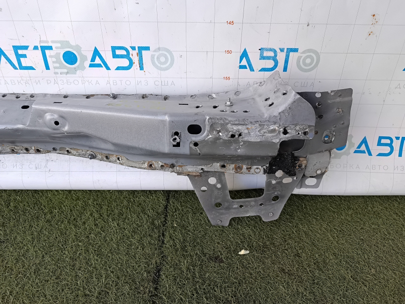 Задняя панель Ford Escape MK3 13-19 2 части, высверлена, серебро