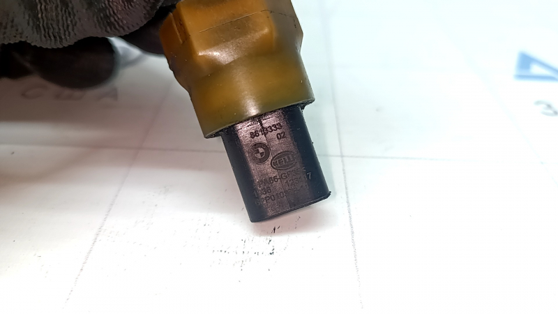 Senzor de presiune a uleiului BMW X3 F25 11-17 2.0T