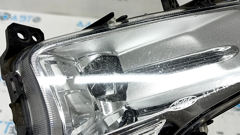 Противотуманная фара птф левая Ford Fusion mk5 19-20 LED, под полировку