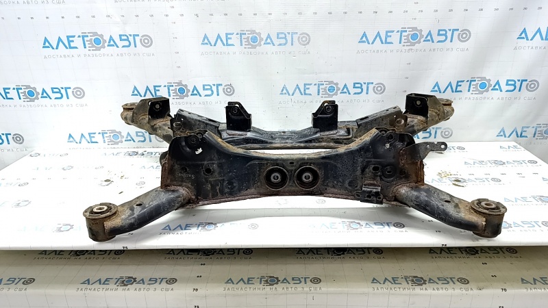 Subaru Forester 19-24 SK, subcadru spate ruginit, 6 microfisuri la bază