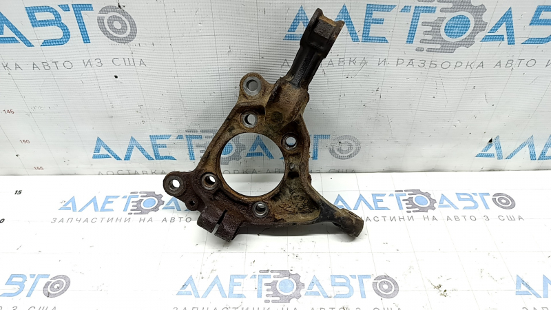 Цапфа передняя левая Subaru Forester 19-24 SK ржавая