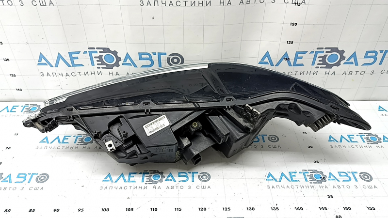 Ansamblu far față dreapta Ford Fusion mk5 17-20 LED, cu lumini de zi