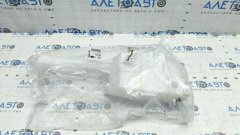 Бачок омывателя Hyundai Santa FE Sport 13-18 2.0T