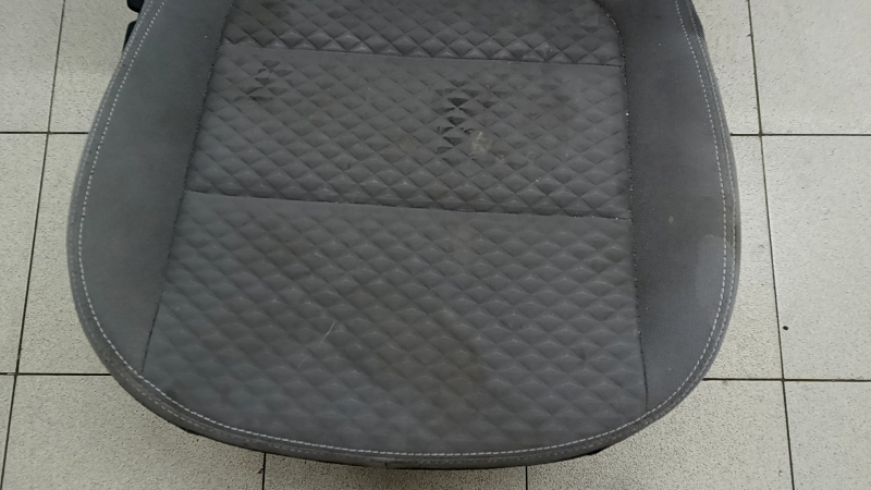 Сиденье пассажирское Ford Escape MK4 21-22 без airbag, механическое, с подогревом, ткань серая с черным, под химчистку
