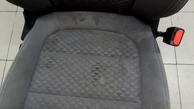 Сиденье пассажирское Ford Escape MK4 21-22 без airbag, механическое, с подогревом, ткань серая с черным, под химчистку