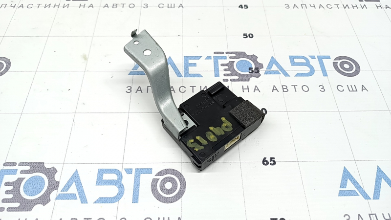 COMPUTER, IMMOBILIZER Toyota Prius V 16-17 с кронштейном