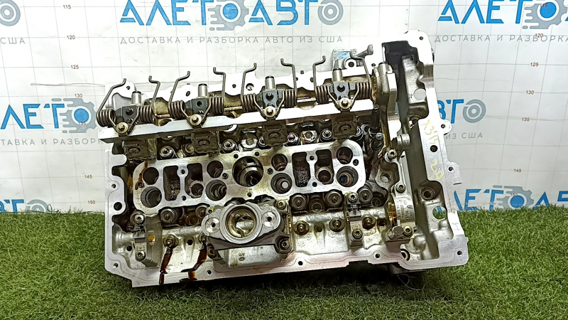 Головка блока цилиндров голая BMW X3 F25 13-17 2.0Т с клапанами и гидрокомпенсаторами