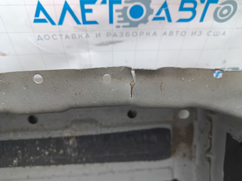 Корыто багажника Tesla Model 3 18-23 высверлено, графит PMNG, надорвано