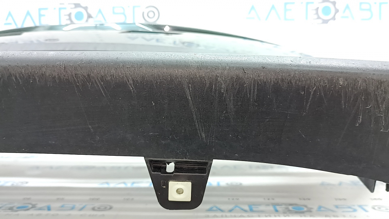 Grilă radiator pentru Toyota Prius 50 Prime 17-19 cu emblemă, sub radar, fără senzori de parcare, zgârieturi, ciobiri, elemente de fixare rupte