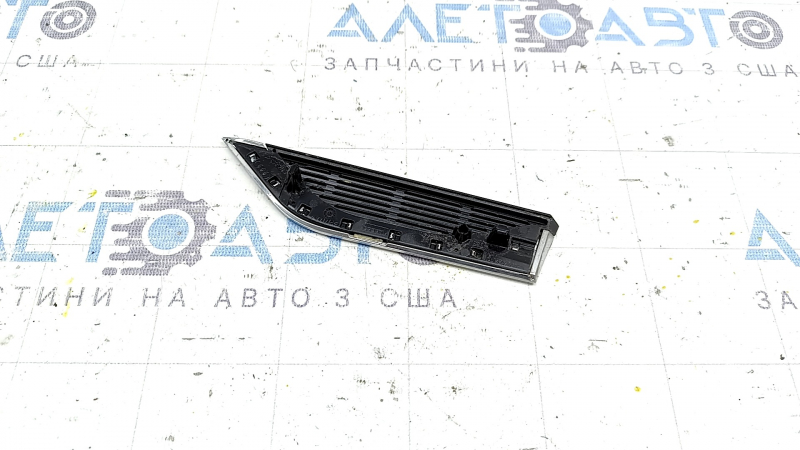 Moldura aripii din față dreapta Audi A5 F5 17- crom