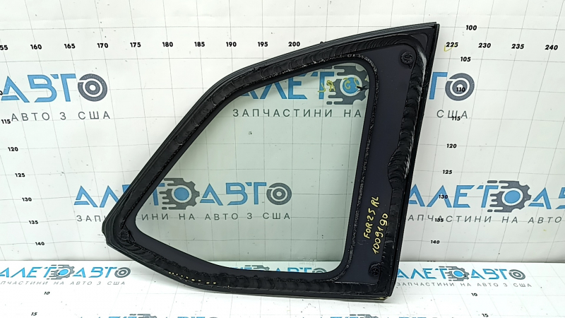 Форточка глухое стекло задняя левая Subaru Forester 25-26 порезан уплотнитель