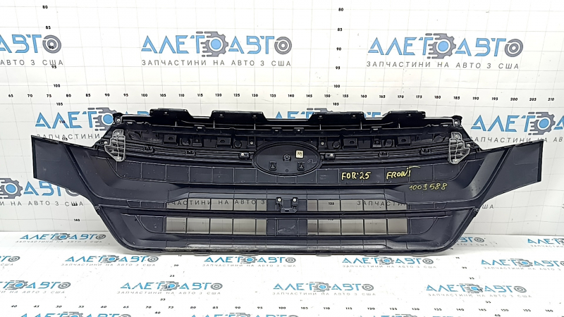 Решетка радиатора grill в сборе Subaru Forester 25-26 base, с эмблемой