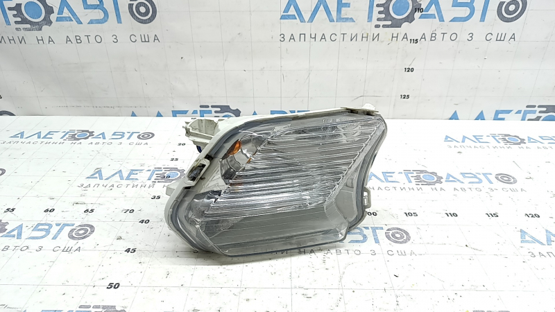 Semnalizator dreapta Ford Escape MK3 17-19, alb cu proiectoare de ceață, lucios