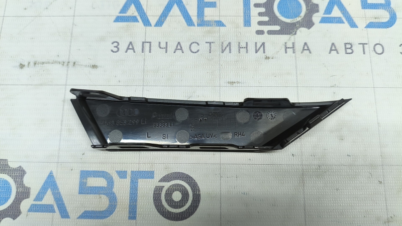 Молдинг переднего бампера нижний левый Audi Q7 20-24