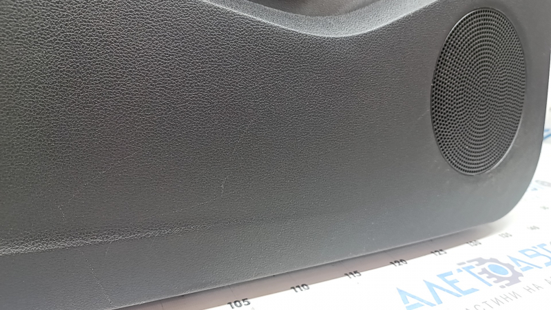 Ornament ușă, placă portbagaj stânga față, suport Ford Escape MK3 17-19, negru, cotieră din piele, zgârieturi