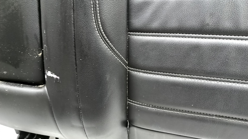 Spătarul scaunelor din spate, al doilea rând, stânga, Ford Escape MK3 13-19, piele neagră, cu centură și cotieră, curățabil chimic