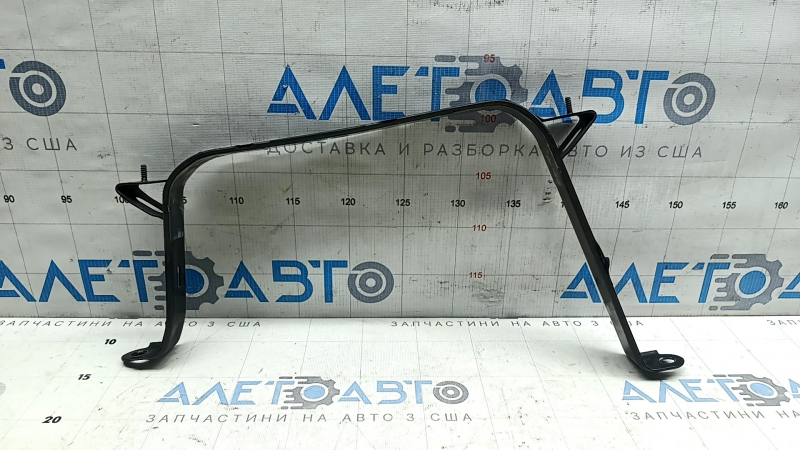 Кронштейн топливного бака левый Ford Escape 20-26 1.5. 2.0 FWD