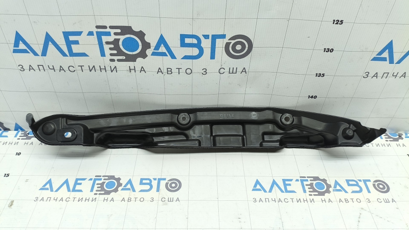 Уплотнитель крыла дверь-крыло левый Hyundai Elantra 21-26