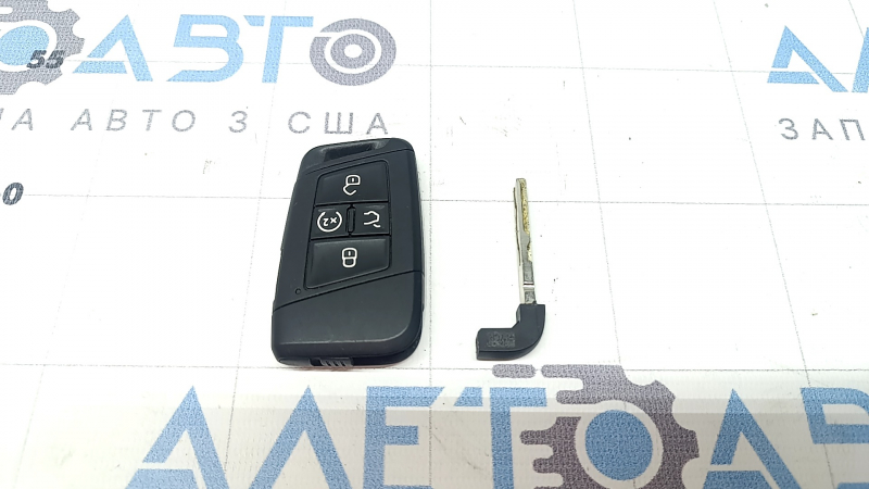 Cheie fără cheie VW Tiguan 20-24, 5 butoane, zgârieturi