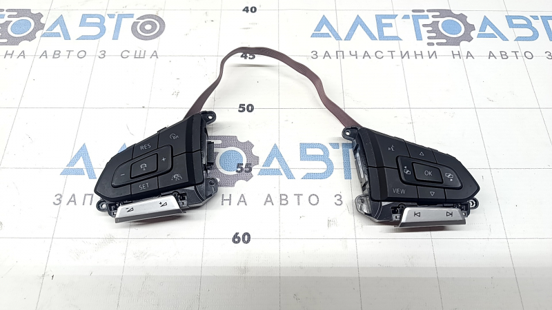 Кнопки управления на руле VW Tiguan 22-24 черные с серым, под радар