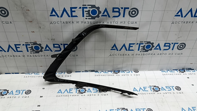 Молдинг переднего бампера левый Toyota Camry v70 21-24 LE/XLE серый, песок, тычки, царапины