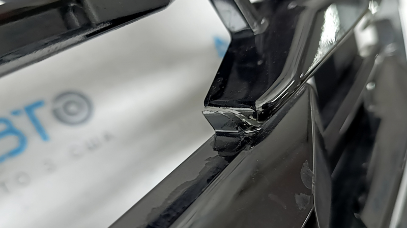 Grilă frontală Limited Hyundai Tucson 2025-2026, crom închis, spartă