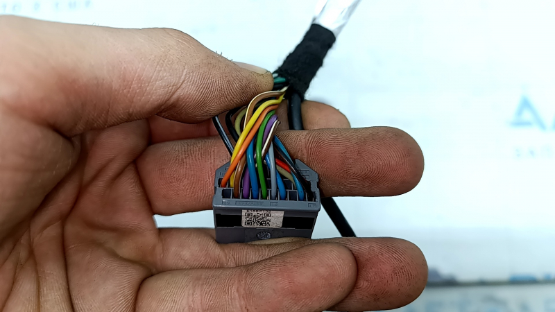 Ansamblu oglindă retrovizoare dreapta Volvo XC90 16-24 15+4 pini, semnalizare, încălzită, reglare automată a intensității luminii, BSM, cameră, albastră, uzată