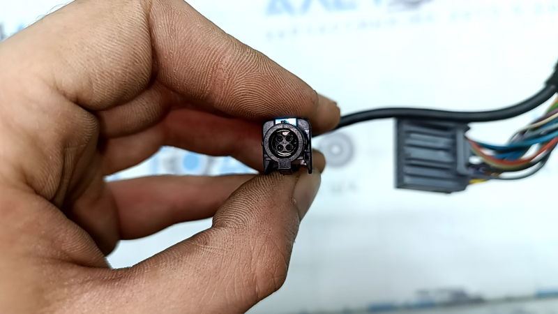 Ansamblu oglindă retrovizoare dreapta Volvo XC90 16-24 15+4 pini, semnalizare, încălzită, reglare automată a intensității luminii, BSM, cameră, albastră, uzată