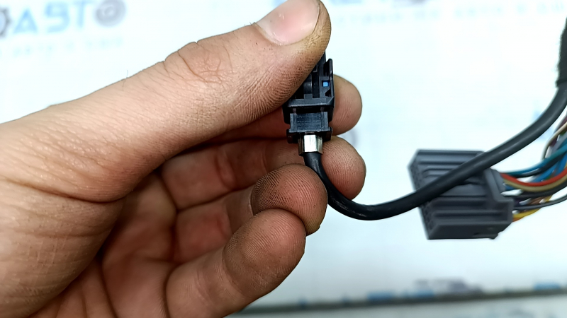 Ansamblu oglindă retrovizoare dreapta Volvo XC90 16-24 15+4 pini, semnalizare, încălzită, reglare automată a intensității luminii, BSM, cameră, albastră, uzată