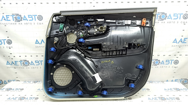 Ornamente ușă, placă stânga față, Volvo XC90 16-20, gri, inserție din piele gri, cotieră din piele gri, cu mâner, inserție din lemn cu ornament cromat, cu butoane pentru controlul închiderii centrale și al memoriei scaunului, curățabil chimic