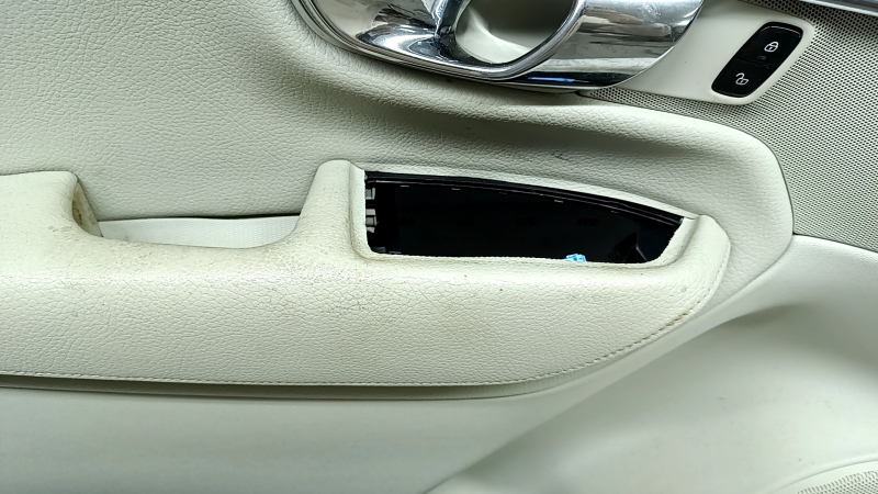 Ornamente ușă, placă stânga față, Volvo XC90 16-20, gri, inserție din piele gri, cotieră din piele gri, cu mâner, inserție din lemn cu ornament cromat, cu butoane pentru controlul închiderii centrale și al memoriei scaunului, curățabil chimic