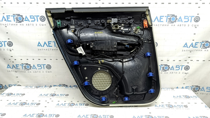 Ornament ușă, placă spate dreapta, Volvo XC90 16-20, gri, inserție din piele gri, cotieră din piele gri, cu mâner, inserție din lemn cu ornament cromat, zgârieturi pe inserție, gata de curățat chimic