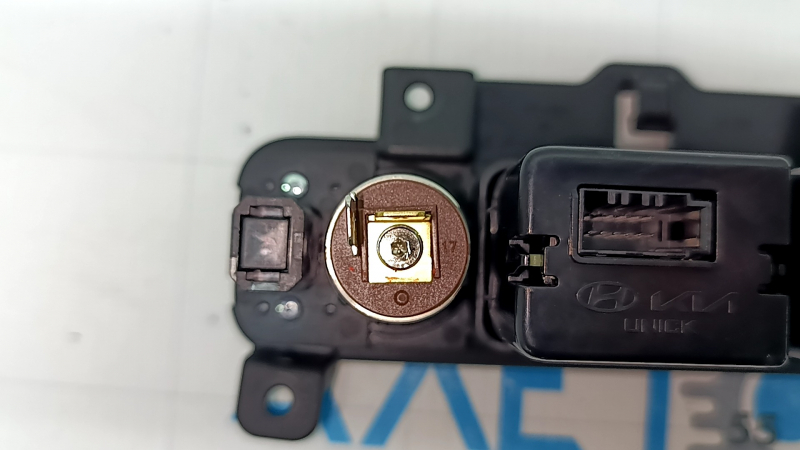Hub USB, port de încărcare de la bricheta consolei centrale Hyundai Tucson 25-26 Type-C