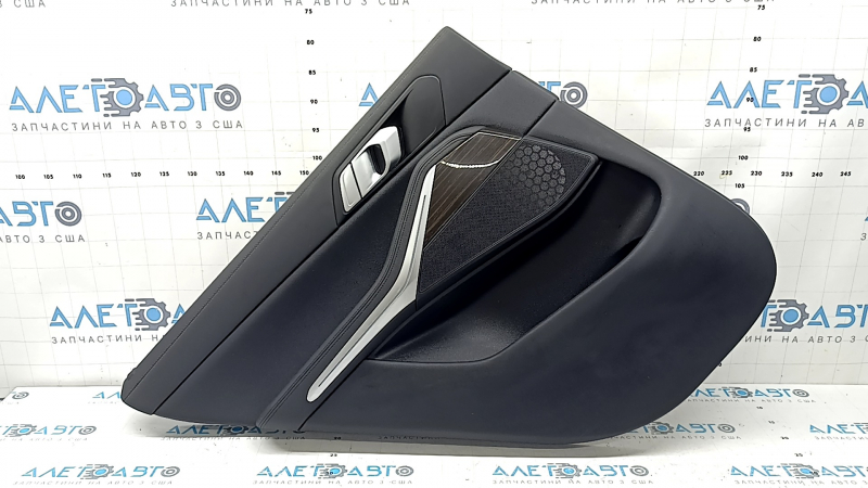 Ornamente ușă, placă portieră stânga spate, BMW X5 G05 19-22, piele neagră fără cortină, inserție din lemn Fineline Stripe, cotieră din piele neagră, cu mâner și suprapuneri, lovituri, zgârieturi