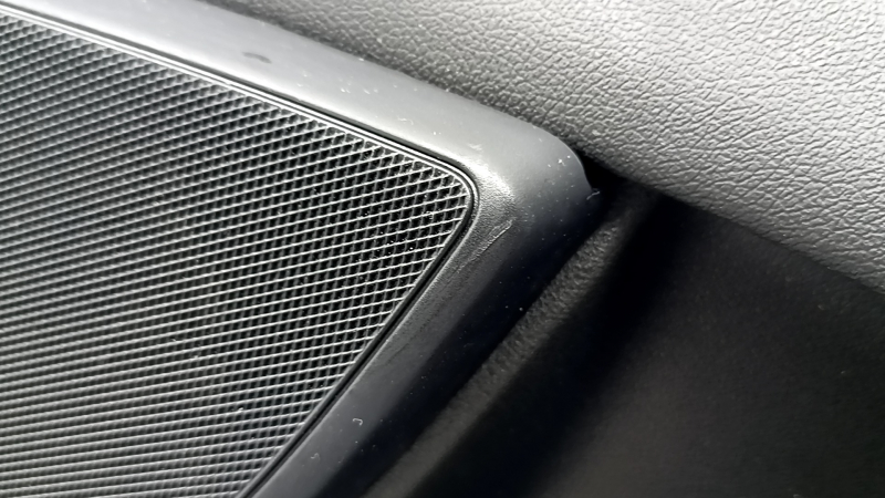 Ornamente ușă, placă portieră stânga spate, BMW X5 G05 19-22, piele neagră fără cortină, inserție din lemn Fineline Stripe, cotieră din piele neagră, cu mâner și suprapuneri, lovituri, zgârieturi