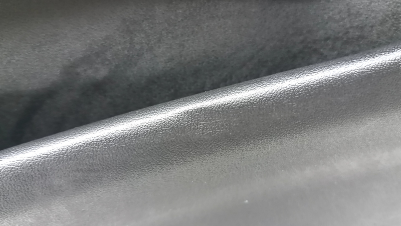 Ornament ușă, placă portieră dreapta față, BMW X5 G05 19-25, piele neagră, inserție din lemn Fineline Stripe, cotieră din piele neagră, cu mâner și suprapuneri, lovituri, rupturi, zgârieturi